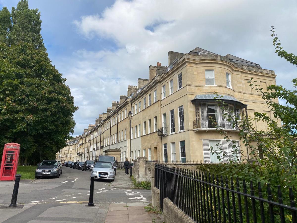 Grosvenor Apartments In Bath - Great For Families, Groups, Couples, 80 Sq M, Parking ภายนอก รูปภาพ
