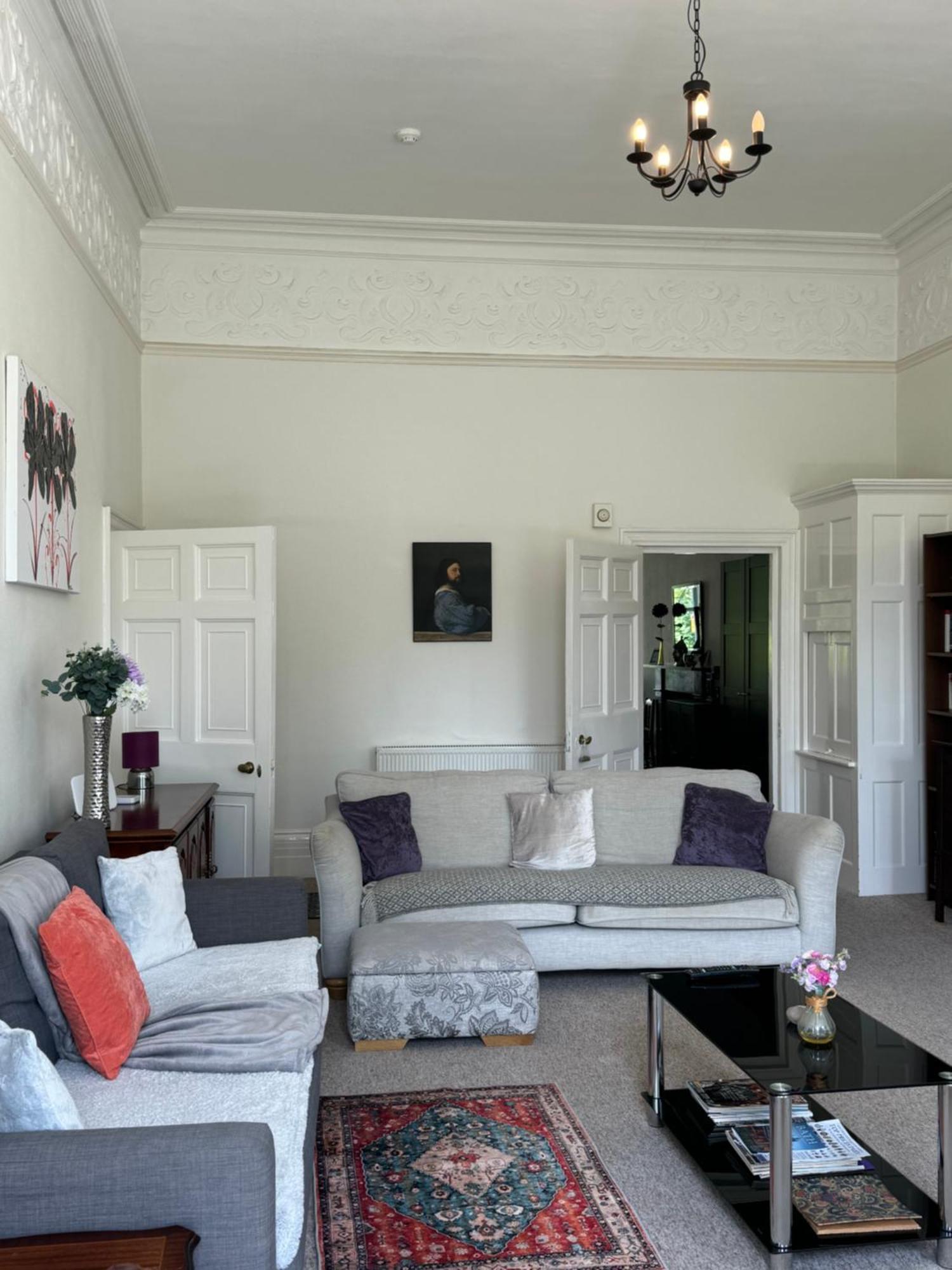Grosvenor Apartments In Bath - Great For Families, Groups, Couples, 80 Sq M, Parking ภายนอก รูปภาพ