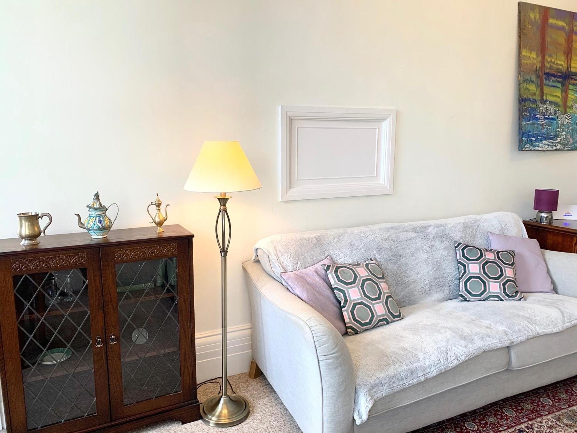 Grosvenor Apartments In Bath - Great For Families, Groups, Couples, 80 Sq M, Parking ภายนอก รูปภาพ