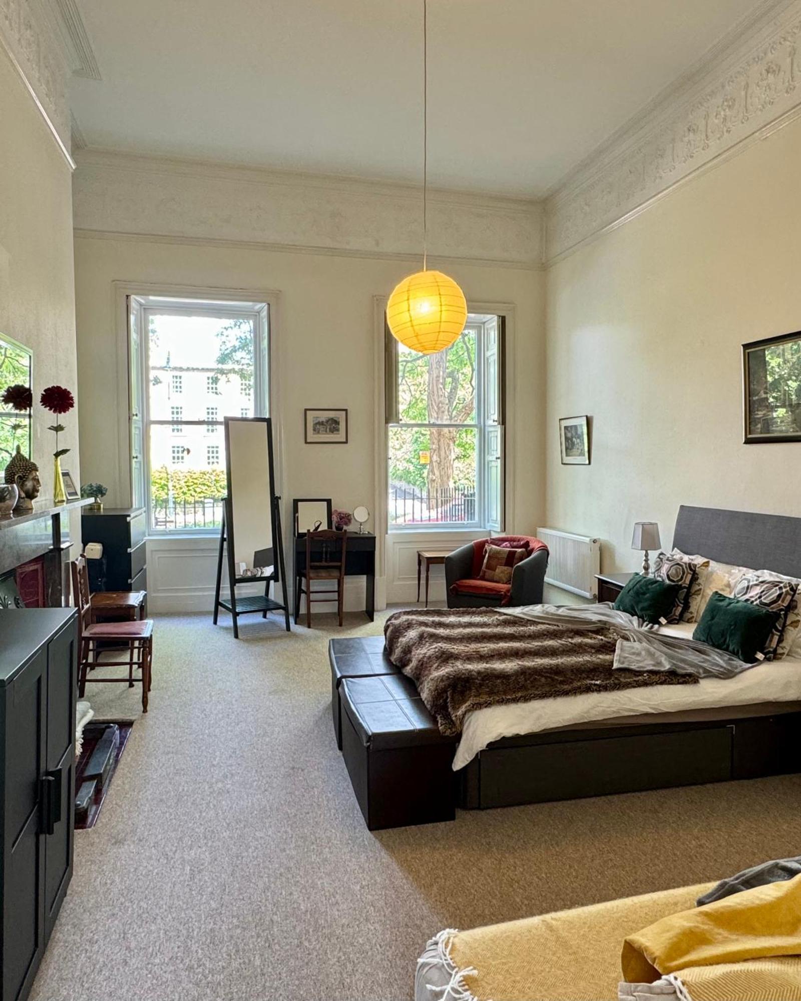 Grosvenor Apartments In Bath - Great For Families, Groups, Couples, 80 Sq M, Parking ภายนอก รูปภาพ
