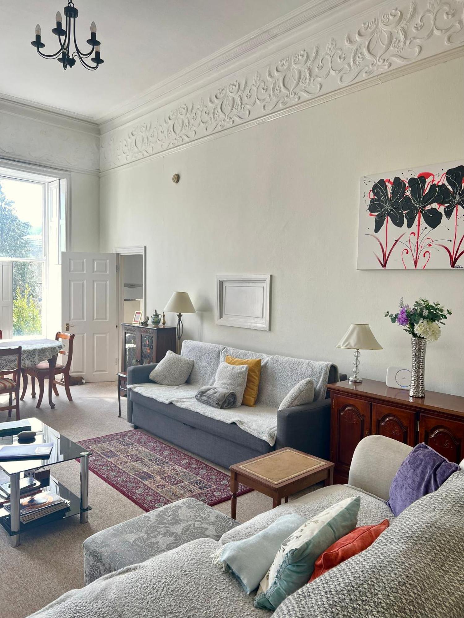 Grosvenor Apartments In Bath - Great For Families, Groups, Couples, 80 Sq M, Parking ภายนอก รูปภาพ